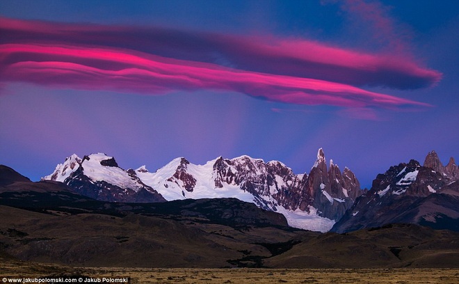 Khung cảnh huyền ảo của ngôi làng El Chaltén ở Santa Cruz, Argentina.