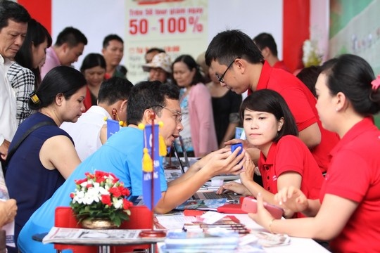 Du lich giam gia soc hinh anh