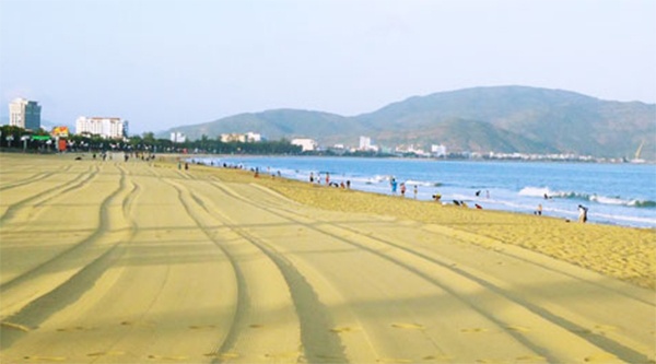 6 bai tam trong xanh tai Quy Nhon hinh anh
