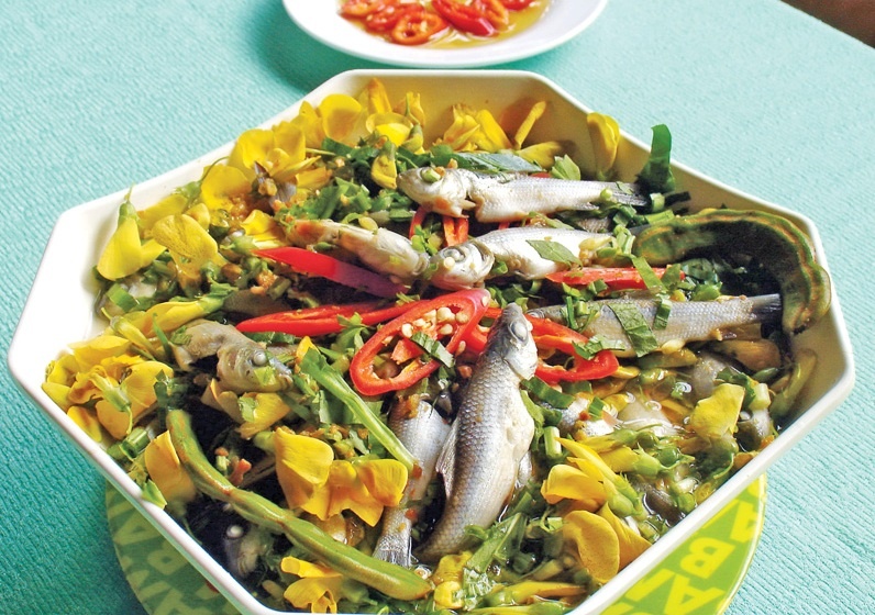 Ca linh mua nuoc noi: 'Mon qua' cua lu hinh anh
