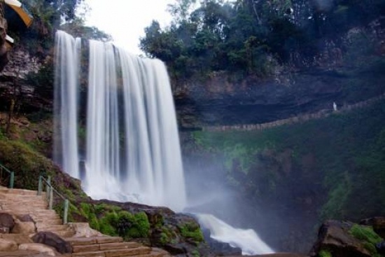 Thanh pho Bao Loc nhin tu camera bay hinh anh