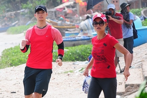 Dong doi benh vuc phan ung buc xuc cua Nhan Phuc Vinh hinh anh