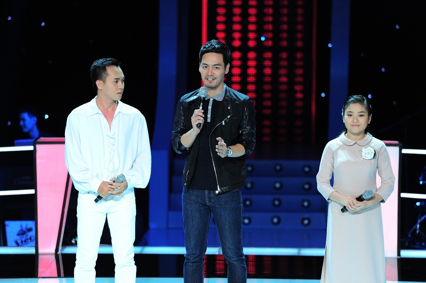 Dan mang tranh cai khi Hong Nhung - My Linh loai hot girl hinh anh