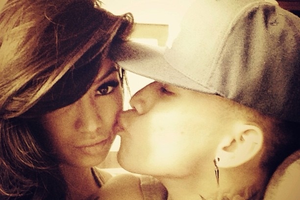 Nu DJ sexy cua 'Cuoc dua ky thu' up mo yeu ban dong hanh hinh anh