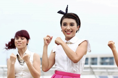 Tieu Chau Nhu Quynh nhi nhanh trong MV moi hinh anh