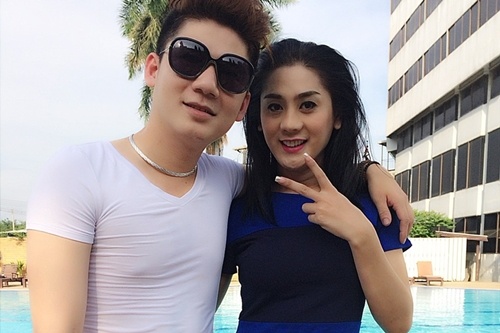 Lam Chi Khanh lo net nam tinh khi tinh tu ben ban trai hinh anh