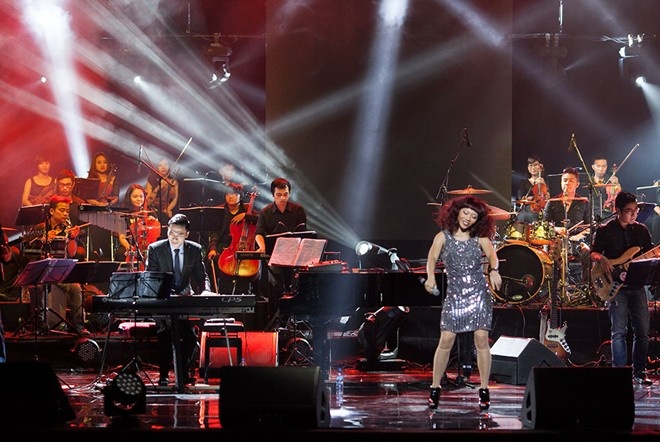 Ha Tran cung 'nguoi tinh am nhac' Do Bao vao Sai Gon hinh anh