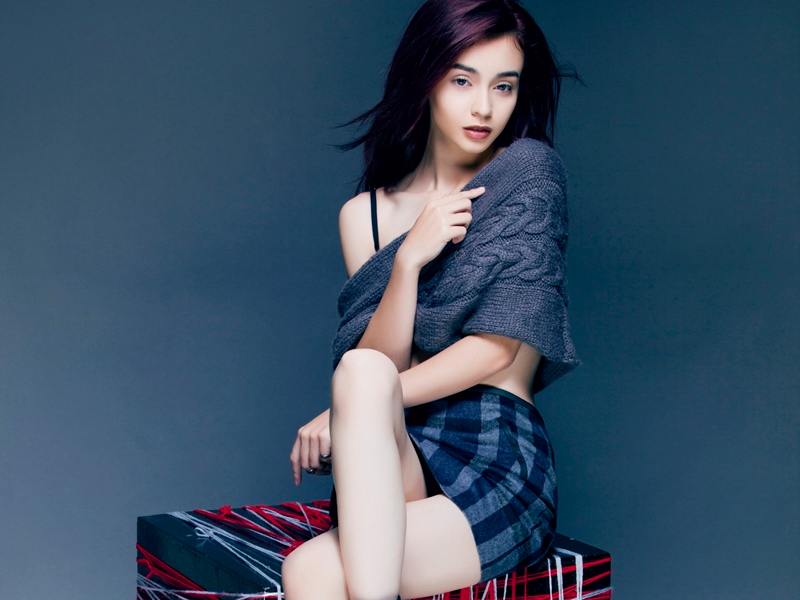 'Ban gai tin don' Cuong Seven khoe body chuan hinh anh