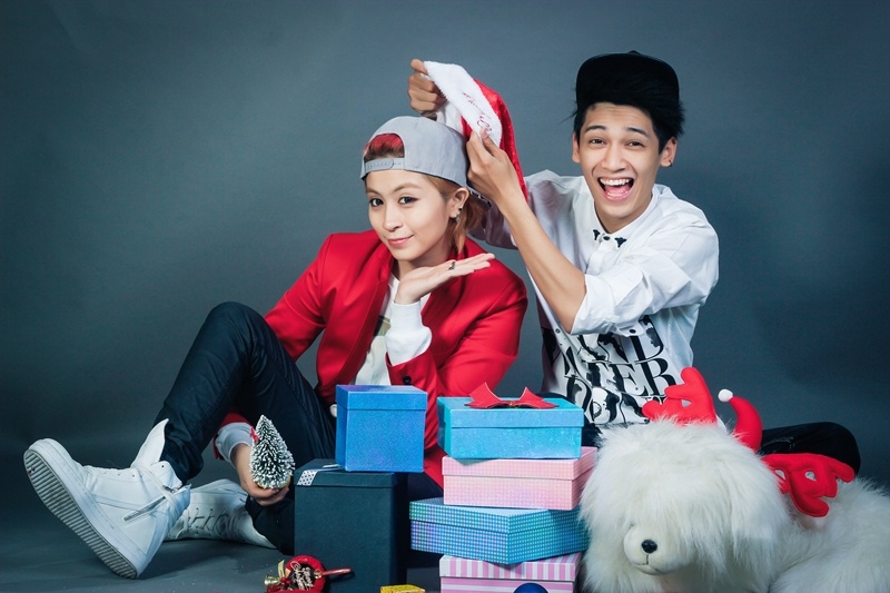 Tronie quay tung bung cung Gil Le mung Noel hinh anh