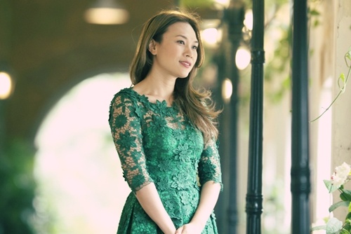 My Tam mang dem nhac acoustic ve que huong hinh anh