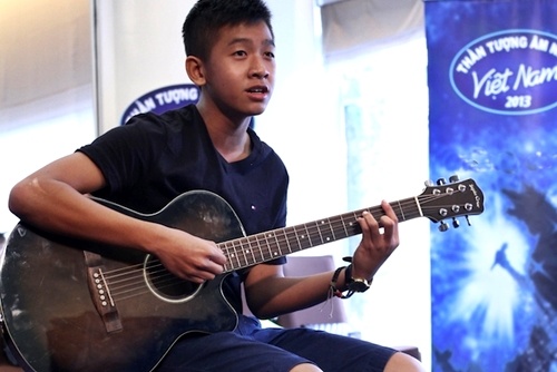 Anh chang 16 tuoi lo lang khi vao sau o Vietnam Idol hinh anh