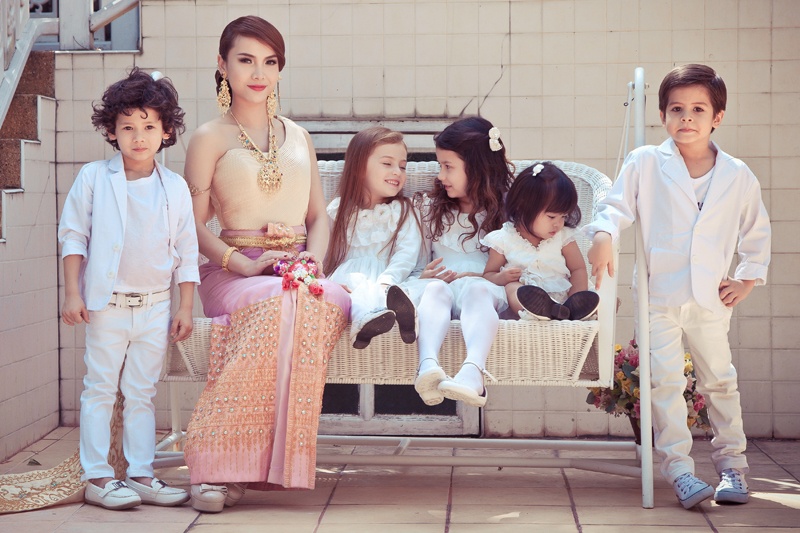 Yen Trang chup anh trong nha dai gia Thai Lan hinh anh