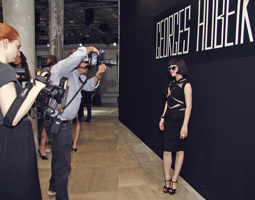 Ly Nha Ky va nhung su co thoi trang oan uc hinh anh