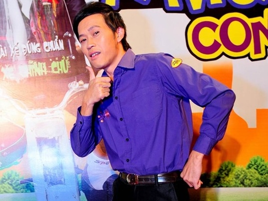 Hoai Linh: 'Sao moi nguoi biet toi doc than?' hinh anh