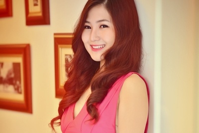 Huong Tram: 'Toi song don gian nen de bi hieu lam' hinh anh