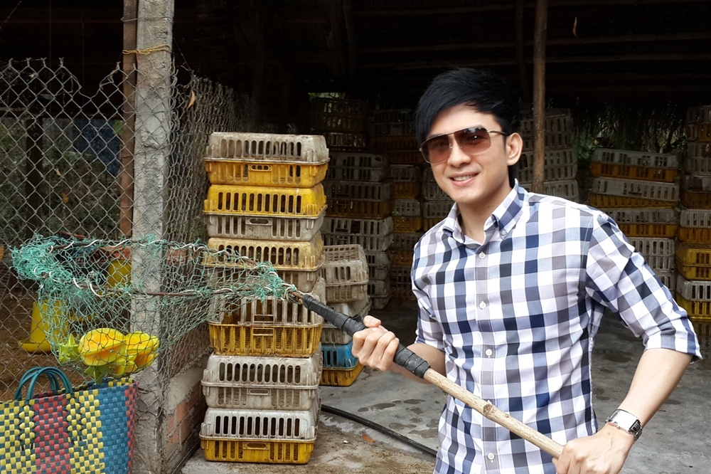 Dan Truong ru fan di cau ca, hai khe hinh anh