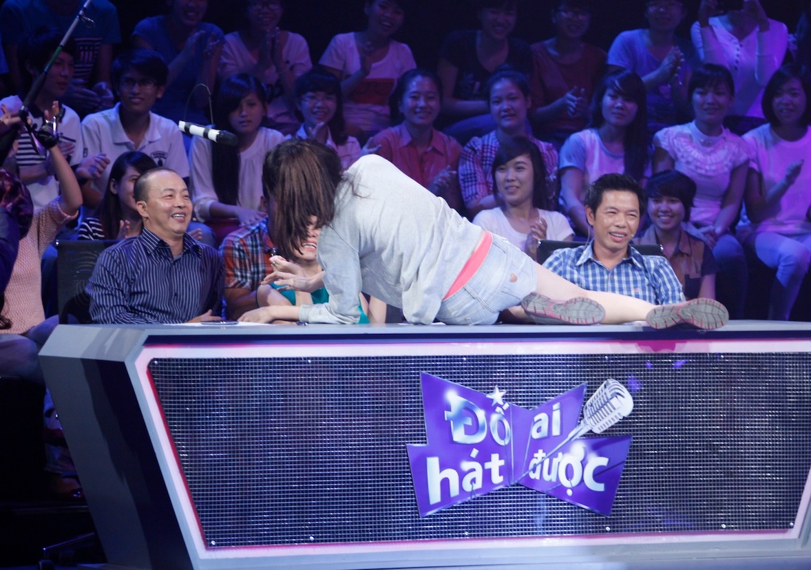 Huong Giang Idol vua hat vua nam dai tren ban hinh anh