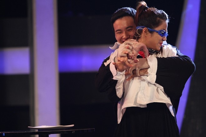 Diep Lam Anh bi chu roi hanh ha hinh anh