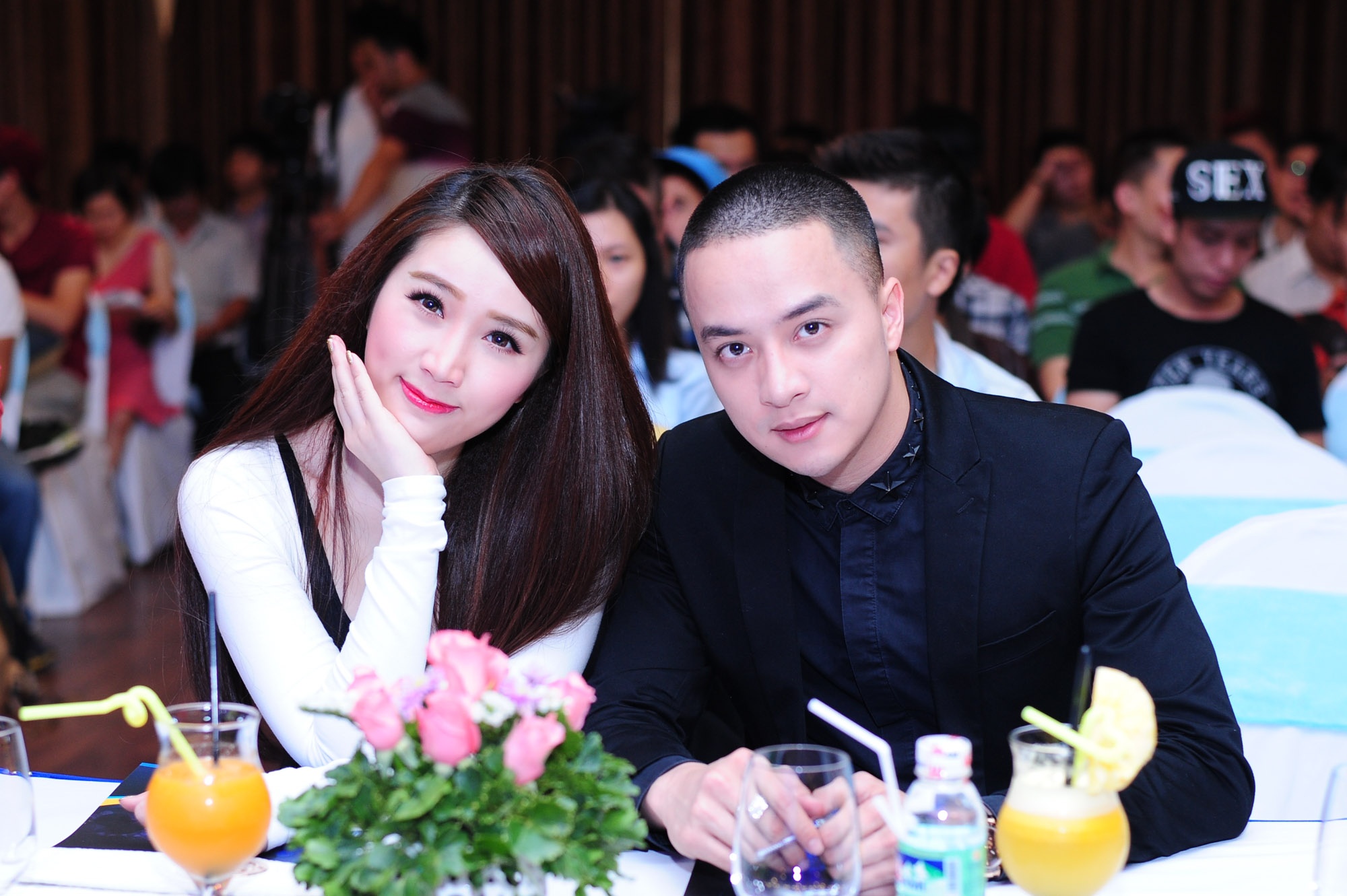 Bao Thy - Cao Thai Son bot chieu tro, tap trung hat live hinh anh