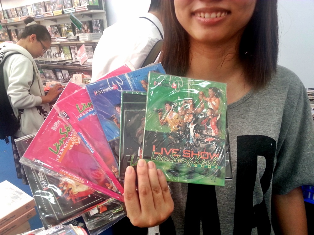 San lung album hiem cua Vpop tai hoi sach TP.HCM hinh anh
