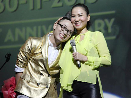 Thu Minh: 'Xin mien binh luan ve scandal cua hoc tro' hinh anh