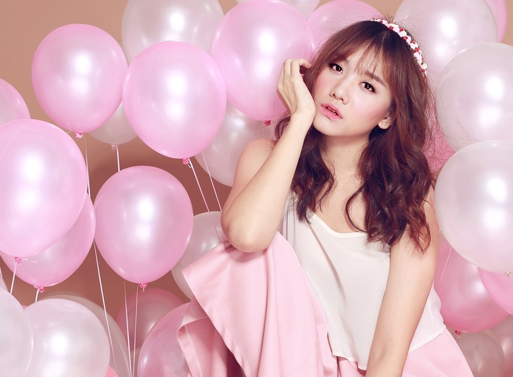 Hari Won ngot ngao voi bai hit 'Vi toi la con gai' hinh anh