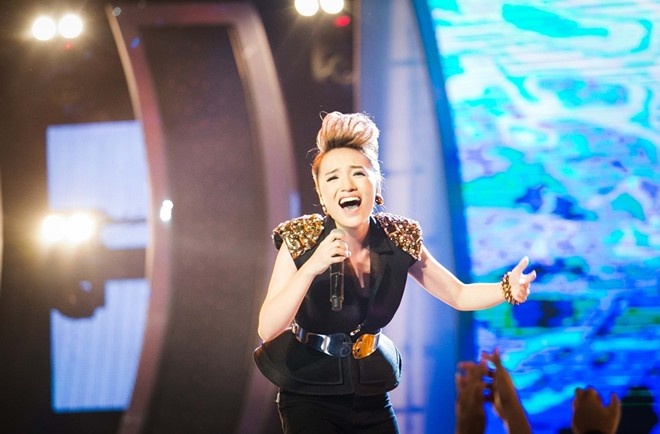 Hai The Gioi - Nhat Thuy hinh anh