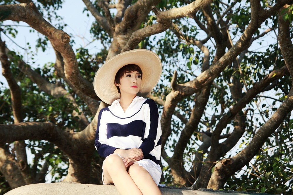 Vi Ta Can Co Nhau-Tieu Chau Nhu Quynh hinh anh