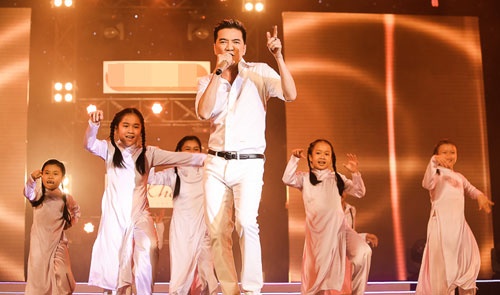 O kia doi bong dung vui - Dam Vinh Hung hinh anh