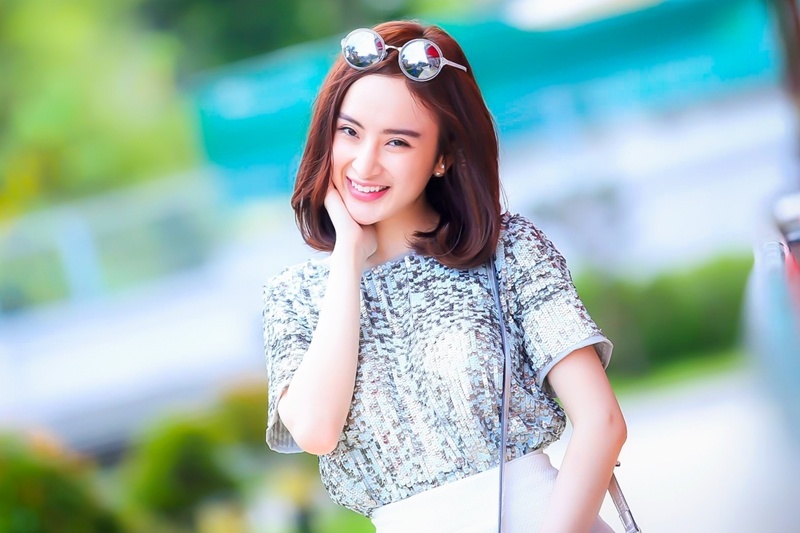 Angela Phuong Trinh: 'Cac bar moi toi bieu dien vi to mo' hinh anh