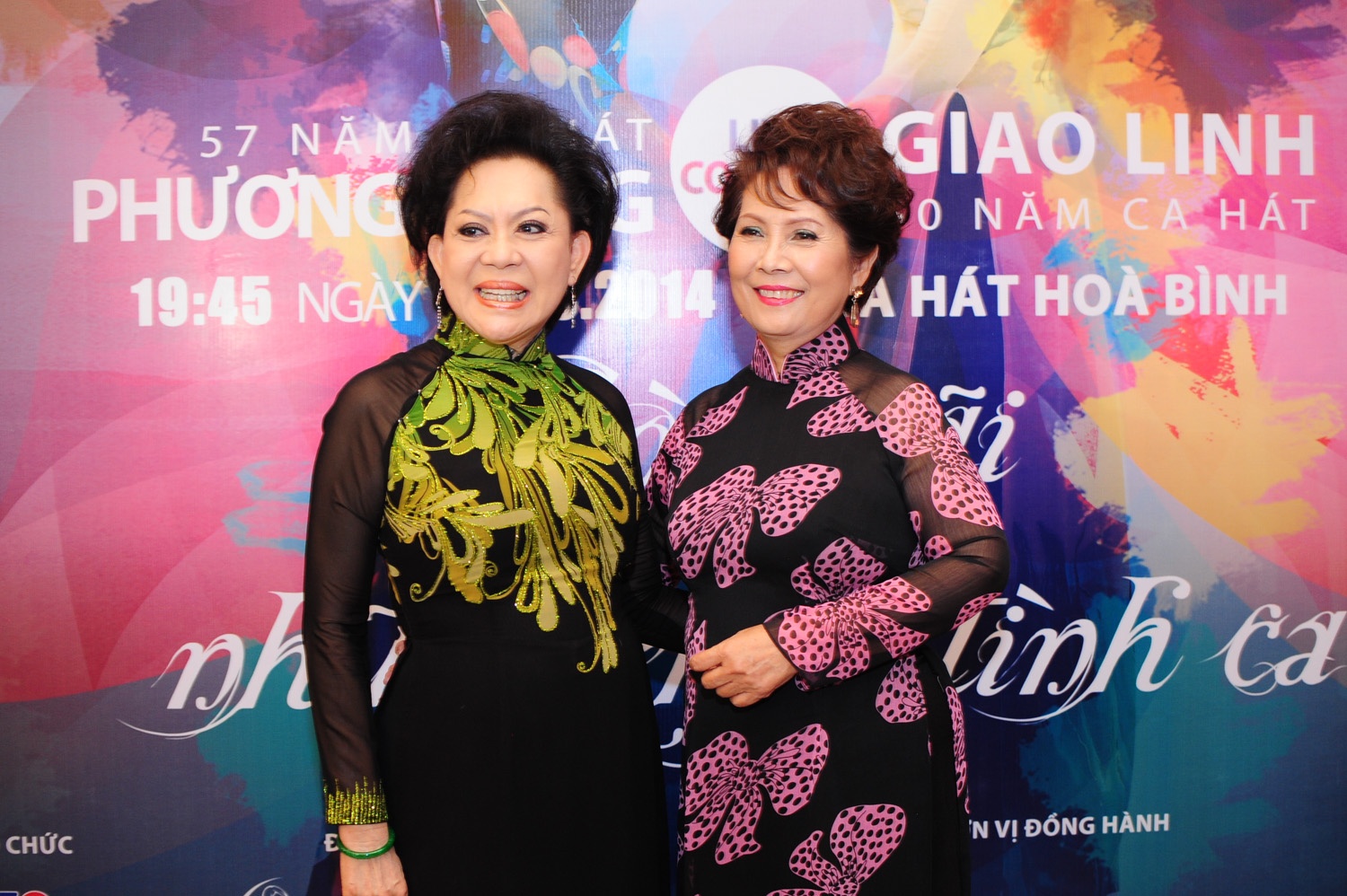 Giao Linh, Phuong Dung hoi hop khi hat tren que huong hinh anh