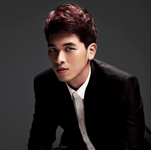 Stylist Trần Quang Tuyến.    