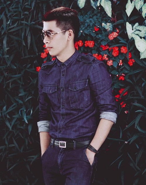 Stylist Travis Nguyễn.   