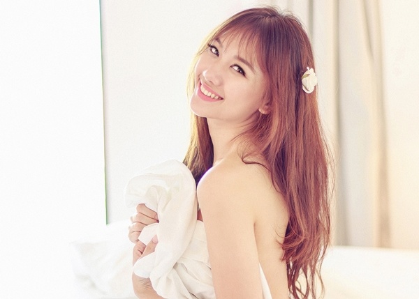 Hari Won tu tin khoe lung tran goi cam hinh anh