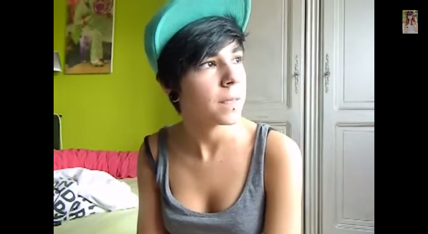 Co gai Phap cover 'Xin loi anh' bang tieng Viet hinh anh