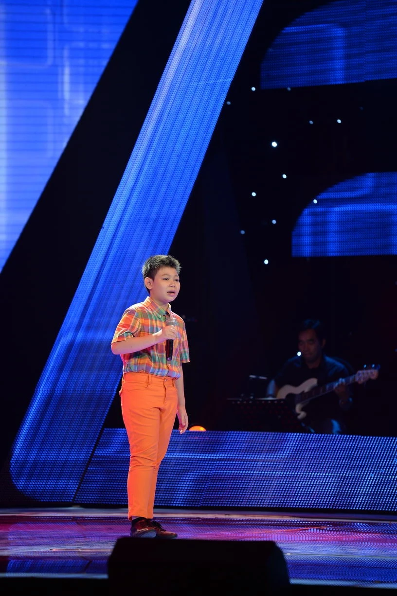 Gương mặt quen thuộc của đội Thanh Bùi trong mùa đầu tiên Nguyễn Hải Khang đã trở lại thử sức trong mùa thứ 2 với ca khúc Tell me why. Ca khúc rất khó được chàng trai chinh phục dễ dàng nhờ giọng hát cao vút, giúp em có được sự lựa chọn của hai huấn luyện viên Lam Trường và Cẩm Ly. Lần này, Hải Khang chọn về team của huấn luyện viên nữ.