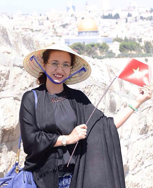 BTV Vân Anh giản dị trong cuộc sống đời thường.