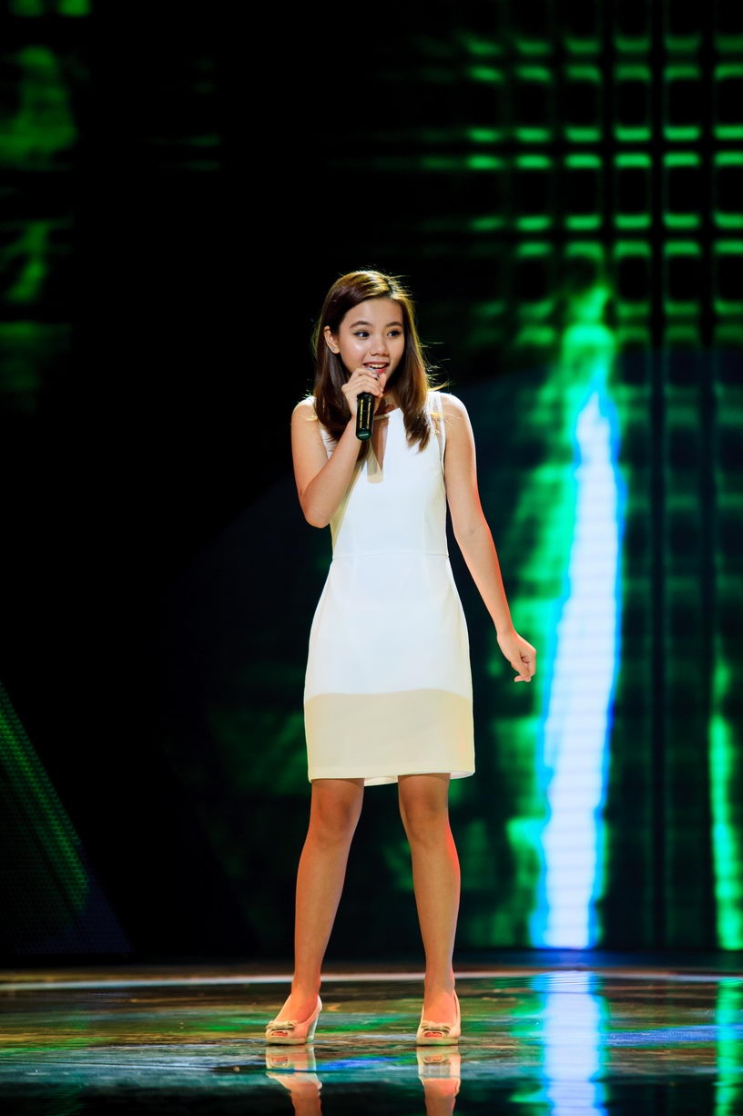 Lê Thị Ngọc Ánh với lợi thế về phong cách nhẹ nhàng, cách xử lý tinh tế và ngoại hình sáng sân khấu, cô bé 14 tuổi mang hai dòng máu Việt – Hàn càng làm tăng thêm sức mạnh cho team Lam Trường. Trong vòng giấu mặt, em chọn ca khúc Royal vừa làm mưa làm gió trên các bảng xếp hạng âm nhạc thế giới và khoe được khả năng của mình. “Chú rất thích bài hát của con. Bài con rất khó có những đoạn cần lấy hơi tốt thì con đã làm được. Chú rất mừng vì đã chọn được con”, anh Hai vui mừng khi có thêm nhân tài về đội.