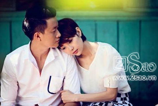 Trong phim Vừa đi vừa khóc, “trai đẹp” Đông Dương (Minh Hằng) khi dám sống thật với giới tính của mình đã vô cùng hạnh phúc ngả vào vai của chàng trai mình yêu.