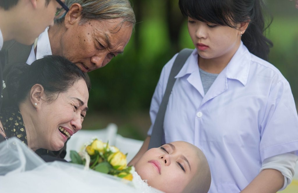 Trinh Thang Binh ke chuyen tinh cua co dau bi ung thu hinh anh