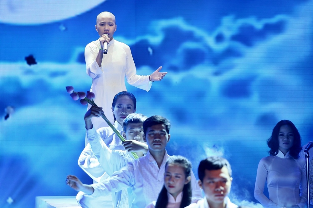 De gio cuon di - Huyen Tran hinh anh