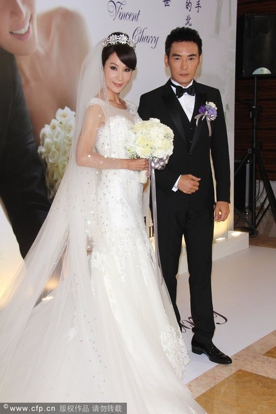 Cô dâu, chú rể đẹp đôi.