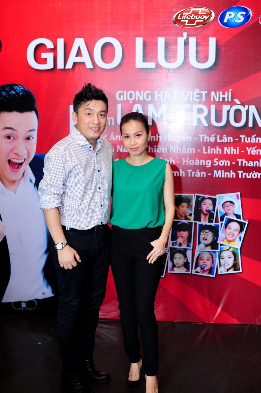 Trưa 7/9 tại phòng trà Nam Quang (TP.HCM), hai huấn luyện viên có mặt rất sớm cùng 15 thành viên của đội Lam Trường tại chương trình Giọng hát Việt nhí chuẩn bị cho buổi tái hợp, trình diễn và cảm ơn khán giả đã ủng hộ trong suốt thời gian qua.