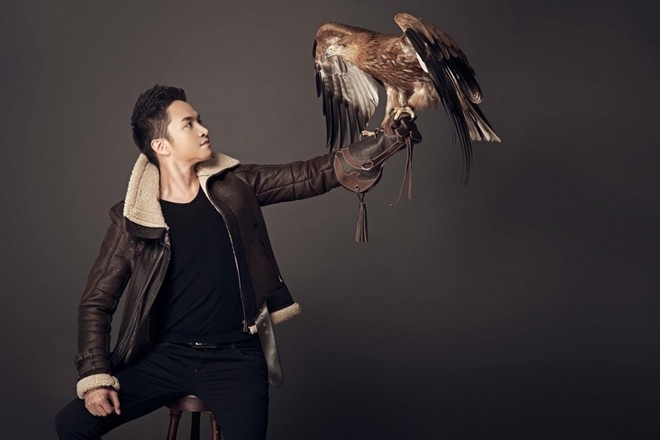 Sao Viet tan dung tu ngao Tang den dai bang de lam nong MV hinh anh