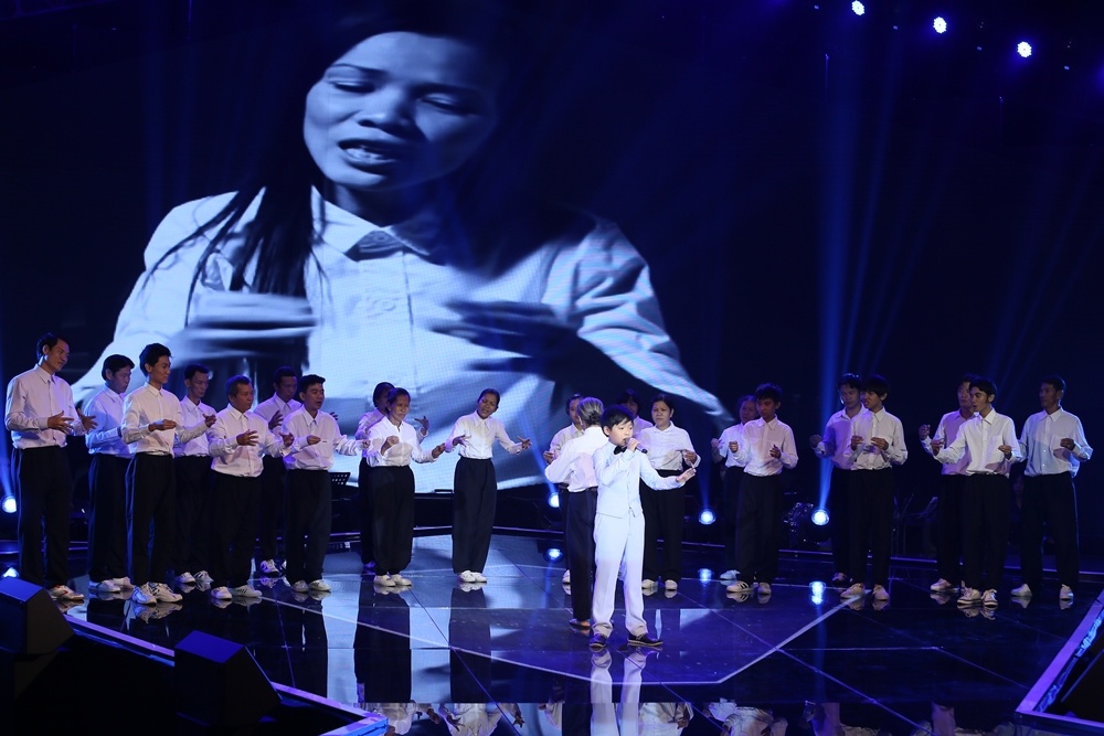 Nhập mô tả cho f