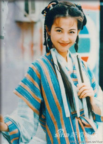 Đang lúc ở đỉnh cao sự nghiệp. Năm 2005, Thái Thiếu Phân quyết định rời TVB và lấn sân sang Trung Quốc đại lục phát triển.