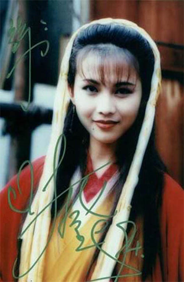 Thái Thiếu Phân được khán giả Trung Quốc yêu thích qua các tác phẩm như Chân Hoàn truyện hay Mỹ nhân vô lệ.