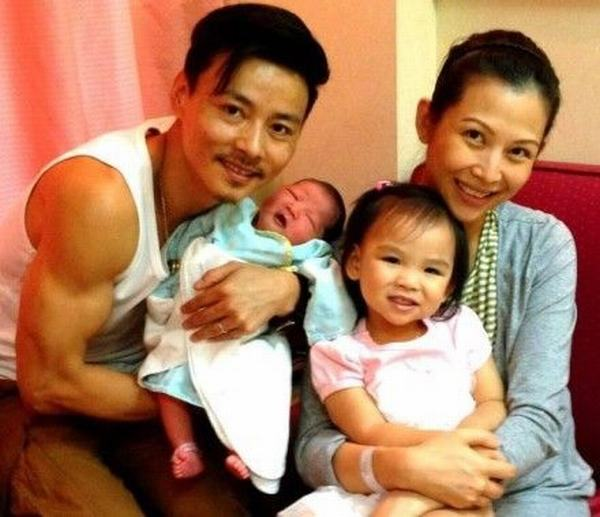 A hau dong phim cap 3 thanh 'gai hai con' vien man hinh anh