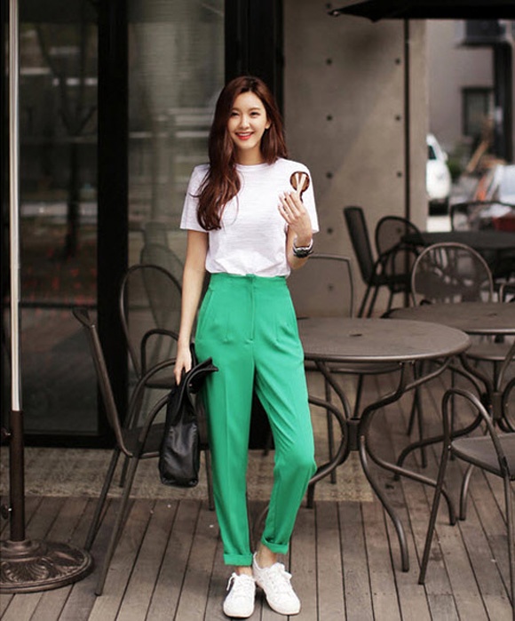 Nếu không thích những đôi giày hộp đồ sộ thì những đôi slip – on sẽ là sự lựa chọn hoàn hảo cho bạn.