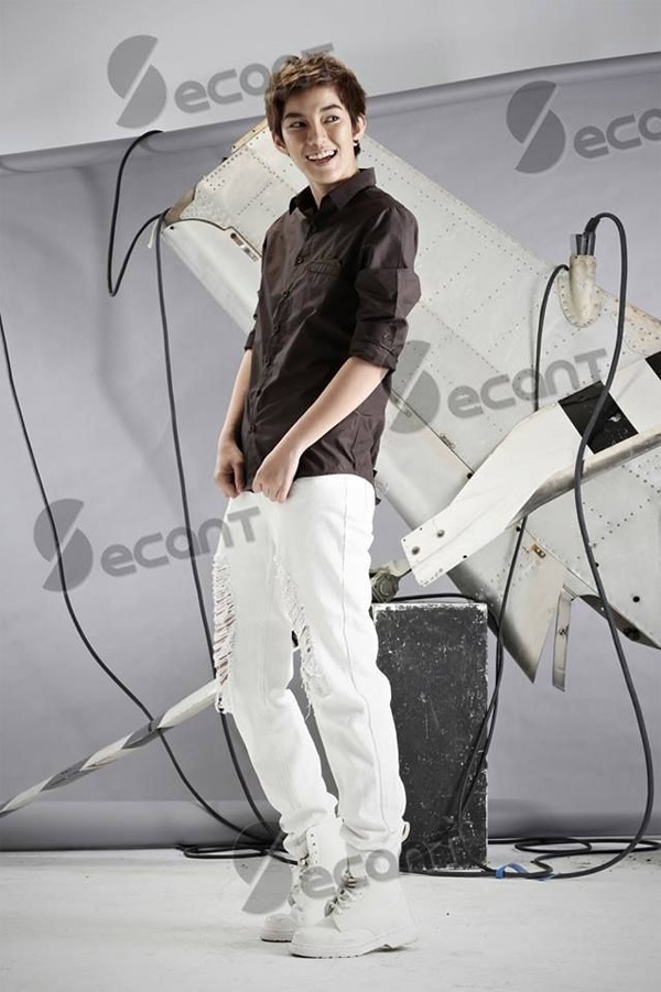 Hiện tại, Tina là diễn viên Thái có số lượng fan đông đảo tại Việt Nam.